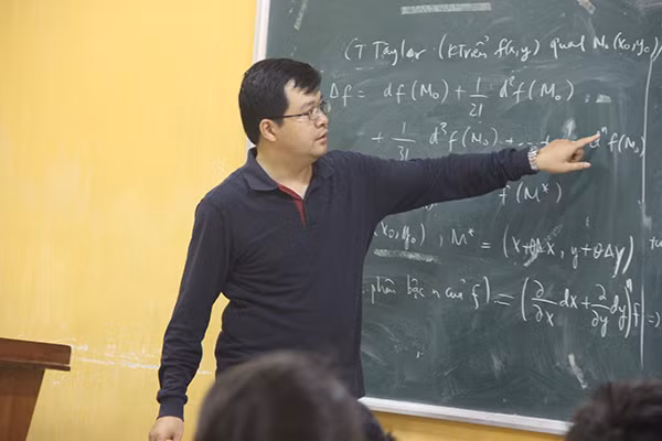 TS Đỗ Quốc Tuấn: Đam mê nghiên cứu khoa học vượt lên trên tất cả ảnh 2