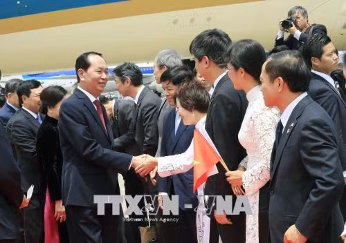  Chủ tịch nước Trần Đại Quang và Phu nhân bắt đầu chuyến thăm cấp Nhà nước tới Nhật Bản ảnh 1