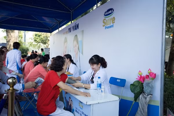 Vinamik Sure Prevent tiếp tục đồng hành cùng phong trào rèn luyện sức khỏe người cao tuổi tại Hà Nội ảnh 4
