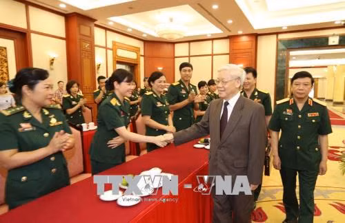Tổng Bí thư Nguyễn Phú Trọng tiếp Đoàn đại biểu Công đoàn Quân đội xuất sắc ảnh 2