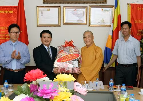 Giáo hội Phật giáo là 'cầu nối' vững chắc giữa Đảng, Nhà nước với tăng ni, Phật tử ảnh 1