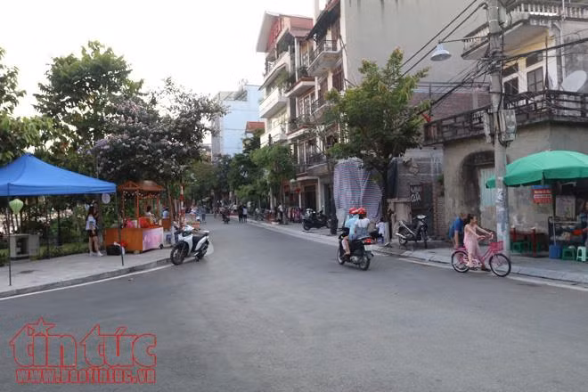 Phố đi bộ Trịnh Công Sơn (Hà Nội) 'đìu hiu' sau 3 tuần khai trương ảnh 10