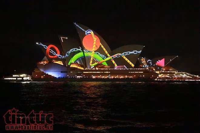 Nhà hát 'Con sò' biến hình trong Lễ hội ánh sáng Vivid 2018 ảnh 2