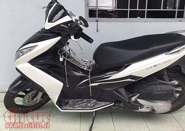 Giả 'hiệp sĩ đường phố' dàn cảnh cướp xe người đi đường ảnh 2