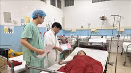 5 người bị bỏng điện khi dựng cây nêu