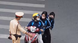 Hà Nội: CSGT ra quân xử lý tình trạng học sinh, sinh viên vi phạm luật giao thông