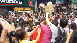 Biểu tình Hong Kong leo thang căng thẳng