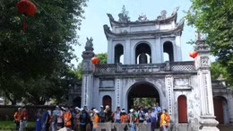 Hà Nội dừng quét vôi Văn Miếu - Quốc Tử Giám