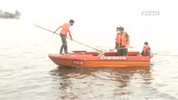 Hà Nội xử lý ô nhiễm môi trường sau sự cố cá chết Hồ Tây