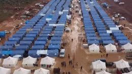 Trại tị nạn mới dựng cho thường dân tháo chạy từ Idlib nương náu