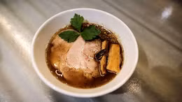 Mỳ dế lạ vị tại Nhật Bản