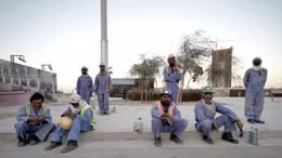 Qatar điều chỉnh chính sách với lao động nhập cư