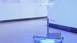 Bệnh viện Vũ Hán điều động robot khử trùng