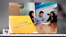 Yêu cầu Ngân hàng Nhà nước chấn chỉnh việc bán bảo hiểm