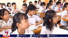 Trường học quá tải, đất lại bỏ hoang