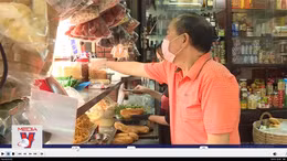 Bánh mì - món ăn đường phố đáng tự hào của người Việt