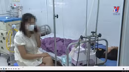 Nhiều du khách nhập viện nghi ngộ độc thực phẩm