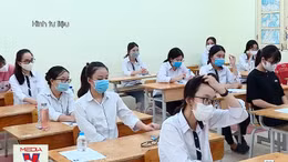 Đình chỉ thi tốt nghiệp THPT nếu mang vật dụng bị cấm vào phòng chờ