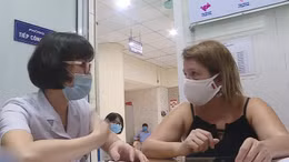 Nhiều bệnh nhân COVID-19 khỏi bệnh tình nguyện hiến huyết tương