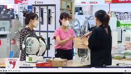 Quạt tích điện đắt khách do cắt điện luân phiên