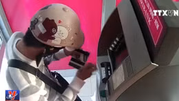 Cẩn trọng khi giao dịch tại ATM