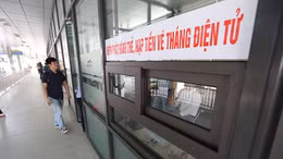 Cận cảnh hành trình đi buýt nhanh BRT bằng vé điện tử