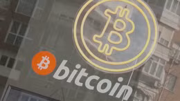 Đồng Bitcoin vượt mốc 100.000 USD nhờ lạc quan về kế hoạch tiền điện tử của ông Trump