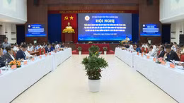 Thu hút đầu tư để tạo động lực tăng trưởng hai con số