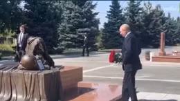 Tổng thống Putin tưởng niệm nạn nhận vụ khủng bố trường học Beslan 