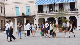 Cuba đơn giản hóa thủ tục cho du khách