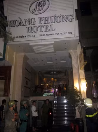 Cháy khách sạn 8 tầng, du khách hoảng loạn ảnh 1