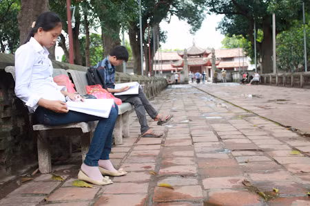Hà Nội: Thí sinh nương nhờ cửa chùa giờ nghỉ trưa ảnh 3