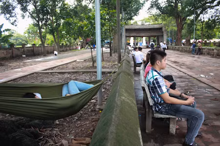 Hà Nội: Thí sinh nương nhờ cửa chùa giờ nghỉ trưa ảnh 4