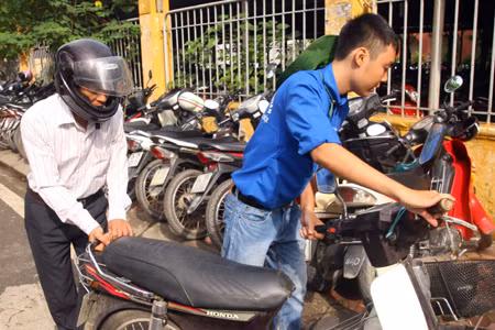 Tiếp tục hoạt động hỗ trợ sinh viên thi đại học đợt 2 ảnh 7