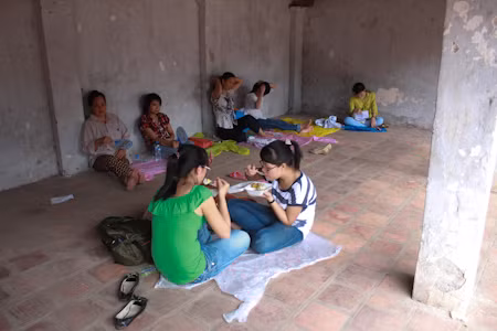 Hà Nội: Thí sinh nương nhờ cửa chùa giờ nghỉ trưa ảnh 7
