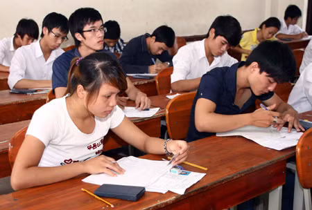 129 thí sinh bị kỷ luật trong đợt I thi ĐH 2012 ảnh 1