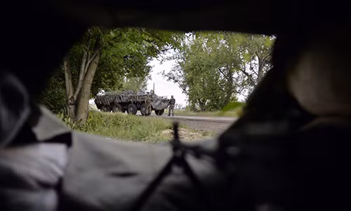EU yêu cầu Ukraine dành quy chế đặc biệt vĩnh viễn cho Donbass ảnh 1