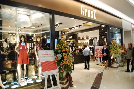 GrusZ "lột xác" với phong cách “hàng hiệu” Việt Nam của May 10 ảnh 1