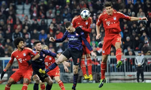Arsenal vào hang bắt “hổ” ảnh 1