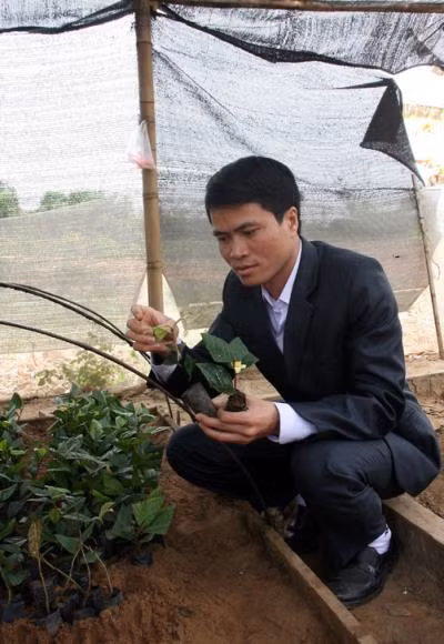 Trí thức trẻ năng động, nhiệt huyết trên vùng đất khó ảnh 2