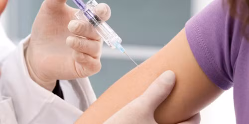Trung Quốc trấn an người dân sau vụ vaccine "lậu" ảnh 1