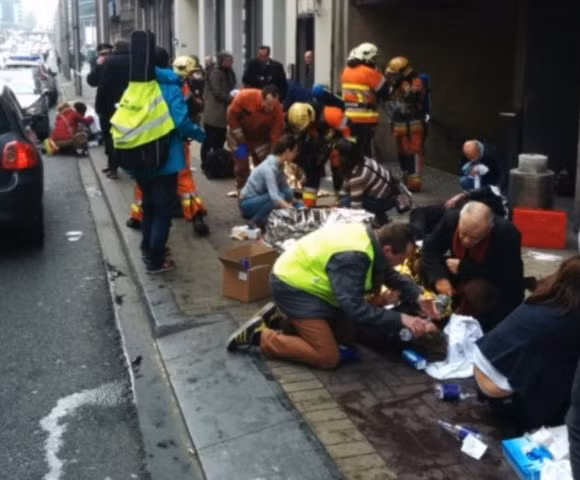 Brussels tan hoang sau 5 vụ đánh bom đẫm máu ảnh 9