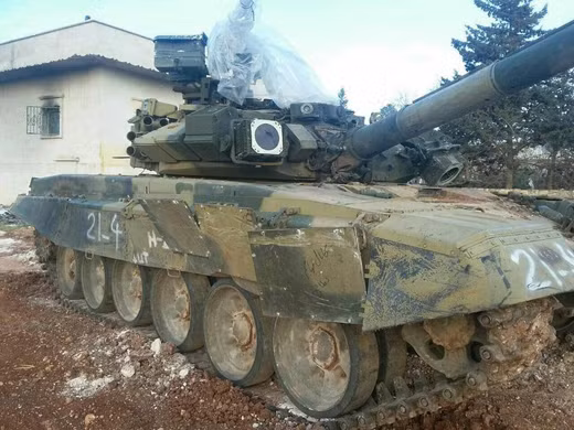 Vì sao Nga - Mỹ "đều vui" khi xem Tow bắn trúng tăng T-90 ở Syria? ảnh 1