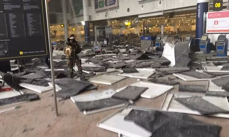 Nổ lớn liên tiếp rung chuyển Brussels, hơn 150 người thương vong ảnh 3