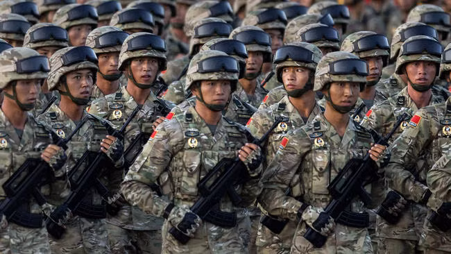Quân đội Trung Quốc ngừng các dịch vụ phải trả tiền ảnh 1