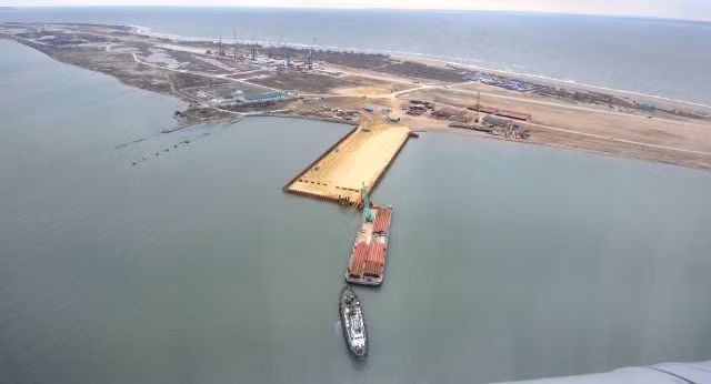 Phát hiện kỳ lạ trên công trường cầu nối Crimea ảnh 1