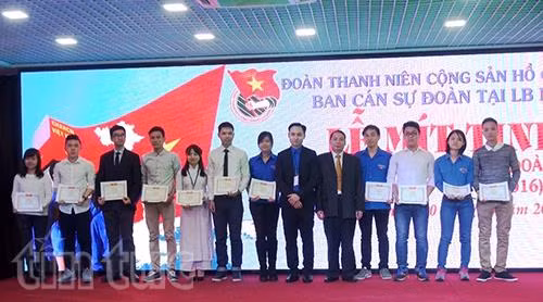 Mít tinh kỷ niệm ngày thành lập Đoàn TNCS Hồ Chí Minh tại Nga ảnh 1