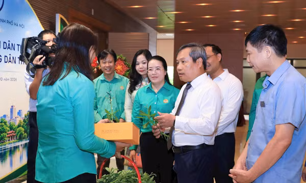 Chủ tịch Hà Nội: Thu hồi đất phải tính đến sinh kế cho người dân