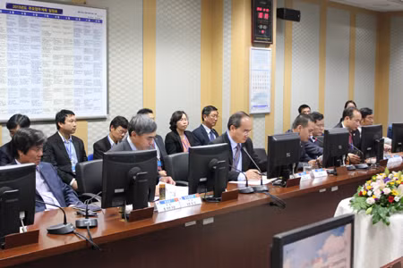 Hoạt động của Phó Thủ tướng Nguyễn Thiện Nhân tại Hàn Quốc ảnh 1