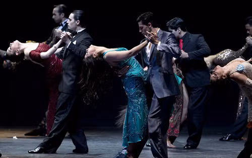 Những khoảnh khắc 'xuất thần' với vũ điệu Tango ảnh 14